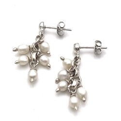 Silver and white pearl Earrings